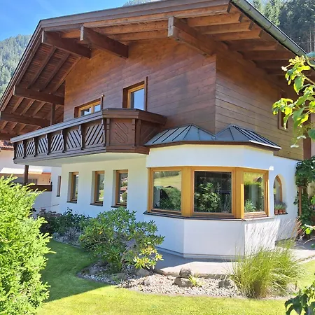 Weissstein Apartment