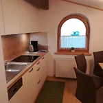 Apartment Weißstein *